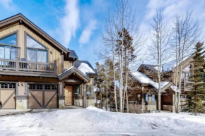 Ski In, Ski Out 3 Bedroom Townhome At Snowflake Lift - Private Hot Tub Breckenridge
